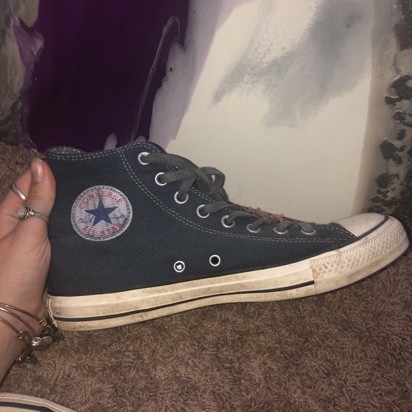 blue converse - Picture 1 of 3
